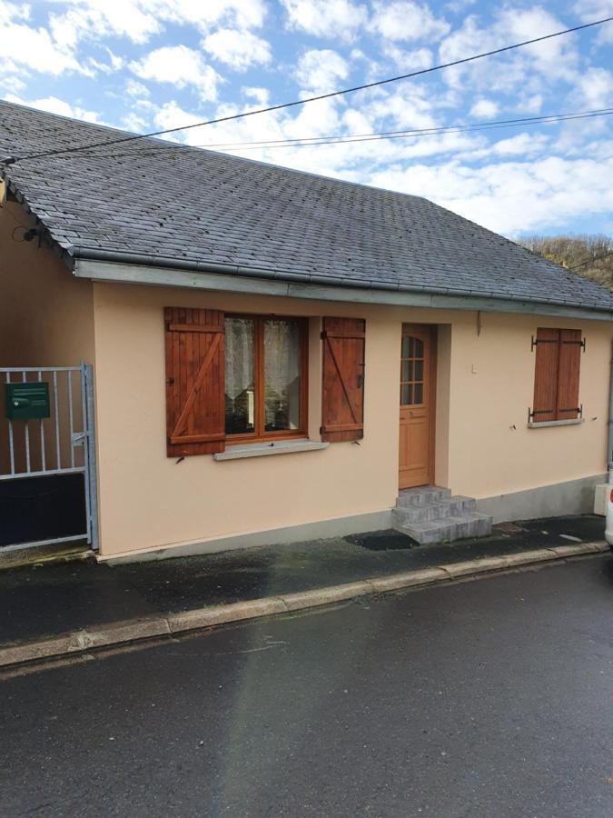 Gite Des Jardiniers Fumay Exterior photo